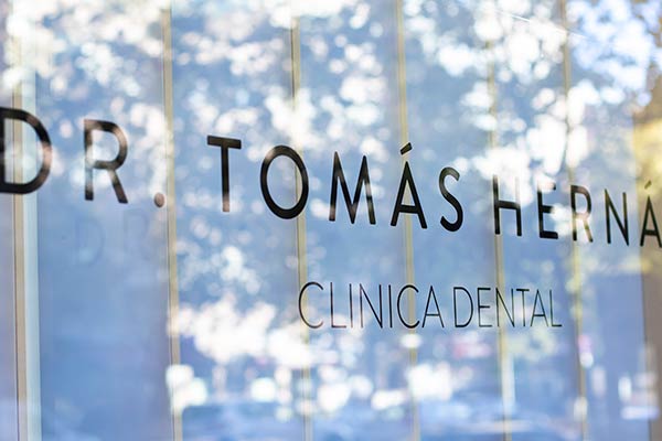CLÍNICA DENTAL CARABANCHEL